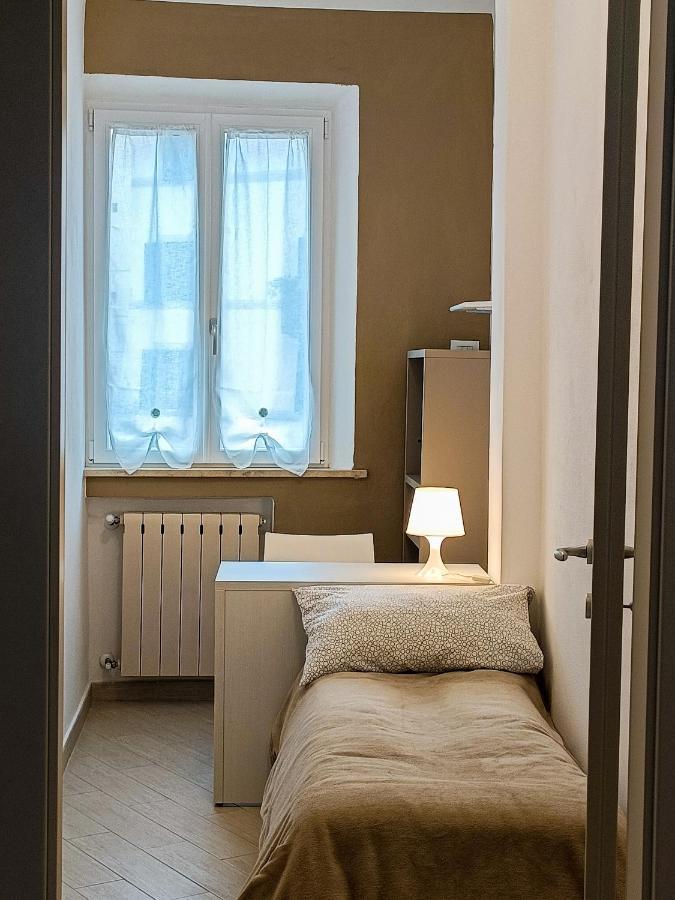 Firsthouse - Nel Centro Storico Con Parcheggio Gratuito Appartement Siena Buitenkant foto