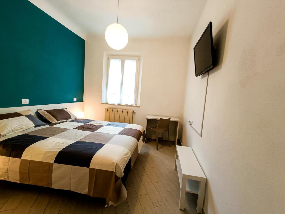 Firsthouse - Nel Centro Storico Con Parcheggio Gratuito Appartement Siena Buitenkant foto